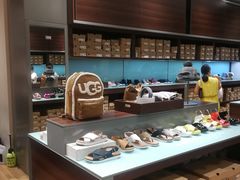 -UGG(燕莎奥特莱斯购物中心店)