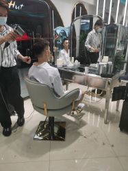 -BULB STUDIO 巴柏明星发型工作室