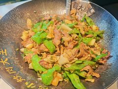 -费大厨辣椒炒肉(黄兴中心广场店)