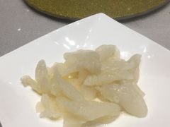 酱麻油海蜇头-东方明珠老上海8号餐厅