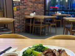 -裕记烧腊连锁餐饮(国商分店)