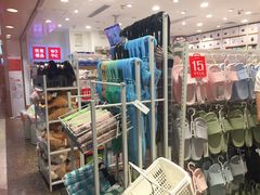 -名创优品(江南新地店)