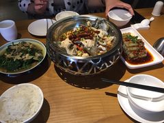 -隔壁老王·家常云南菜(花巷店)