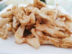 椒盐蘑菇-天天向上素食餐厅(五台山店)