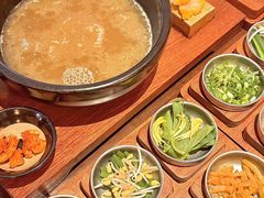 -银米·云南传统过桥米线(双廊黑金冠店)
