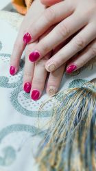 -U mi Nail美甲工作室