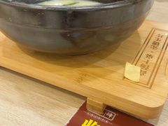 -花馬肆.云南过桥米线(汉神购物广场现场熬汤店)
