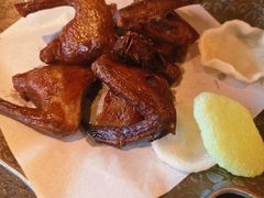 -蝴蝶里·粤菜·点心(滨江龙湖店)