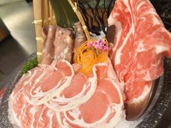 -湊湊火锅·茶憩(杭州湖滨银泰in77店)