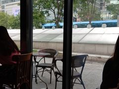 -星巴克(西藏路店)