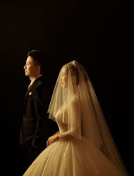 -雪中彩影婚纱摄影·微光艺术中心