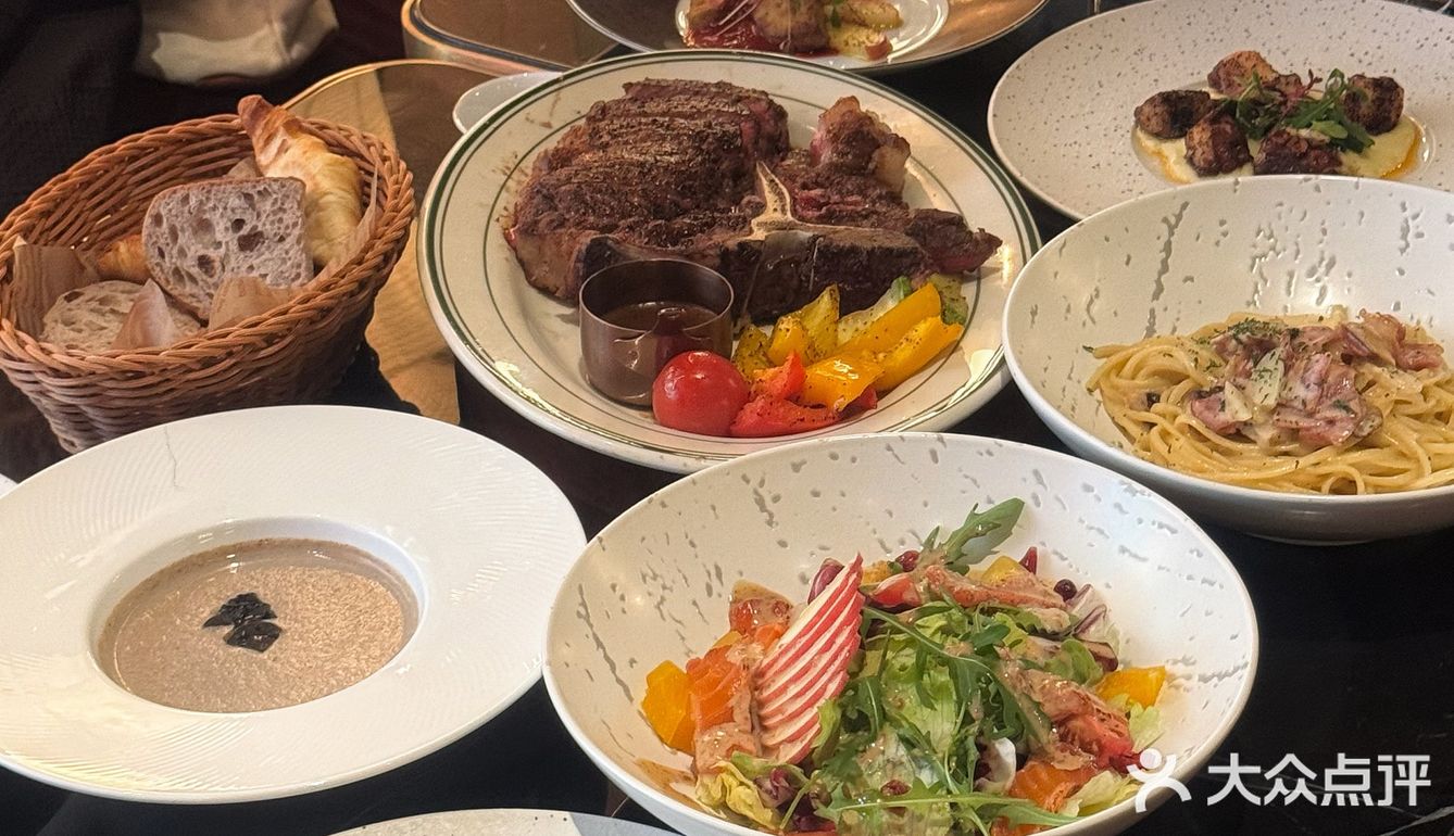 欧式电影般浪漫🌹 上海极具艺术感的牛排bar