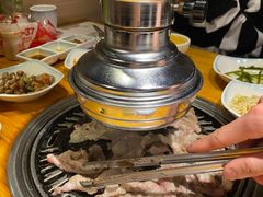 -唯成•韩国炭火烤肉 유성고기