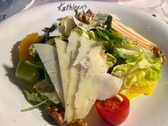 帕玛臣芝士菠菜沙拉-Kathleen's Waitan 凯圣琳江景西餐厅(外滩店)