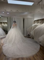 -HANSA韩纱婚纱礼服设计师集合店