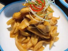 萝卜-山城外·非遗酸菜鱼(蜀都万达店)