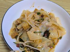 -郭小侠襄阳牛肉面·武汉热干面(洛溪店)