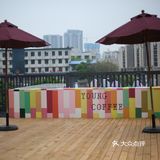 开在长沙河西地铁口的咖啡馆 