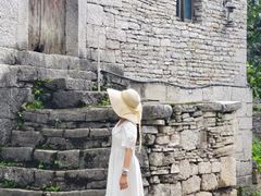 -高荡千年布依古寨旅游景区