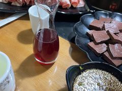 -果松木炭酸菜铜火锅·外婆参鸡汤