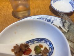 -头上红煨盐鸡·非遗院子餐厅