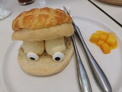 大眼菠萝冰冰包-蔡澜点心·粤菜(月星环球港店)