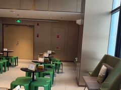 -海底捞火锅(曹安公路店)