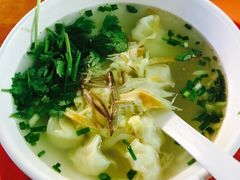 刀鱼小馄饨-忆秦园小笼包(惠山古镇总店)