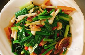 Stir-fried Garlic with Salted Pork