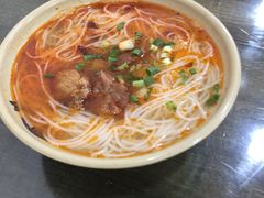 红烧牛肉米线-嘉州鲜知味钵钵鸡(奎星楼店)
