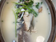 -天乐农家鱼头王(天目湖店)