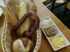 -LENBACH兰巴赫西餐啤酒坊(大连星海广场店)