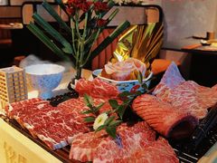 -铭牛烧肉·和牛海鲜自助(高新月牙湖店)