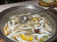 -喃喃椰·糟粕醋·椰子鸡火锅(七堡花园店)