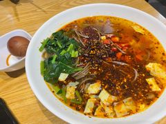 -三好食堂(煎饺·馄饨·肉饼米线·盛世广场店)