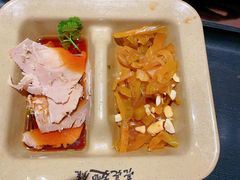 -亮亮面馆(经六路店)