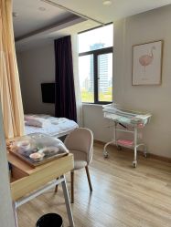 -海豚湾高端月子会所(黄浦店)