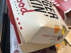 -肯德基(湾畔店)