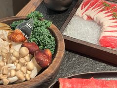 -三出山火锅(南京万象天地店)