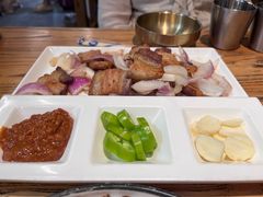 烤五花肉生菜-京玉菲饭店(李村店)