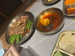 -草家酱蟹炭火烤肉店(珲春南路一店)