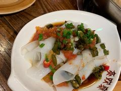 -亮欢寨酸汤鱼(沙冲路店)