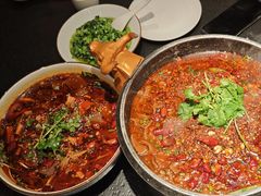 -万重锦·人文川菜馆(骡马市店)