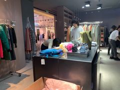 -Acne Studios(芮欧百货店)