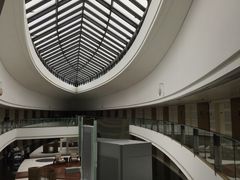 -上海滴水湖皇冠假日酒店