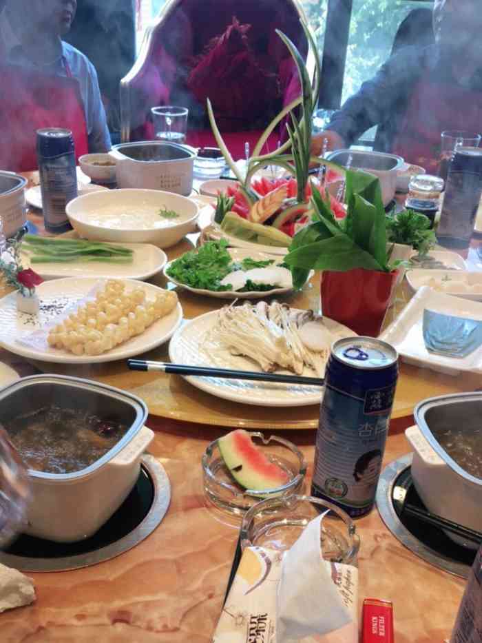 清真军邺·金富苑肥牛(石坡街旗舰店)-"今天和朋友到西宁旅游,天公不