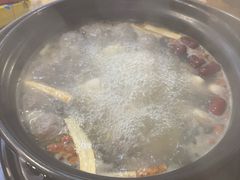 -濠轩阁特色生蚝火锅(水湾路店)