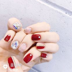 -Pink You美甲洗眉纹绣定制中心