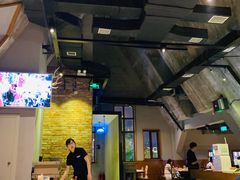 大堂-LENBACH兰巴赫西餐啤酒坊(大连东港店)