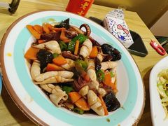 -崴海渔村(虹梅路店)